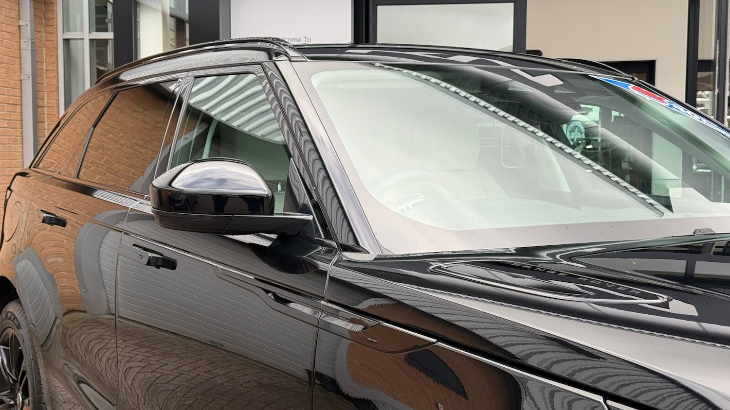 Used Land Rover Range Rover Velar 2023 for sale - 76321856: Photo 15