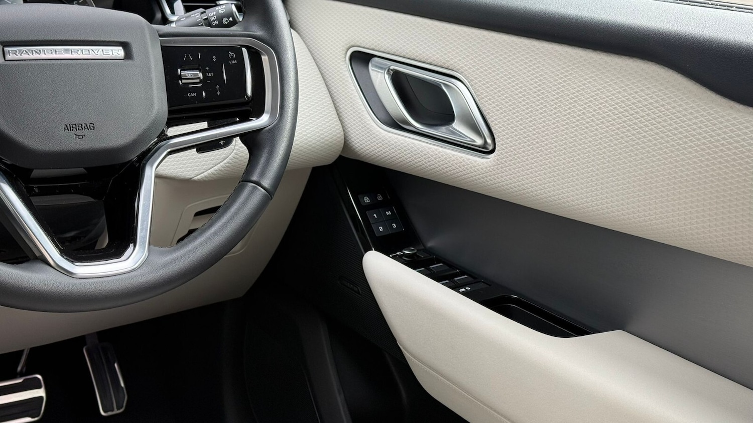 Used Land Rover Range Rover Velar 2023 for sale - 76321856: Photo 20