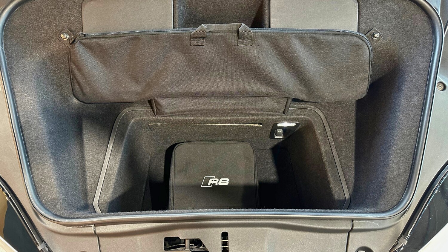 Used Audi R8 2019 for sale - 75997046: Photo 70