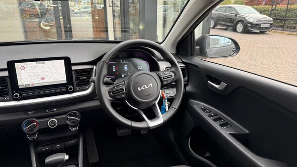Used Kia Stonic 2025 for sale - 76221740: Photo 16