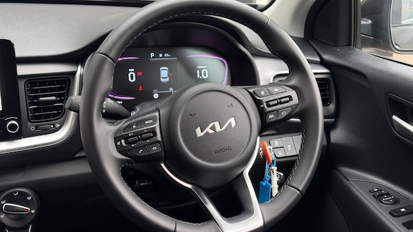 Used Kia Stonic 2025 for sale - 76221740: Photo 17