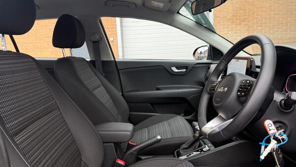 Used Kia Stonic 2025 for sale - 76221740: Photo 21