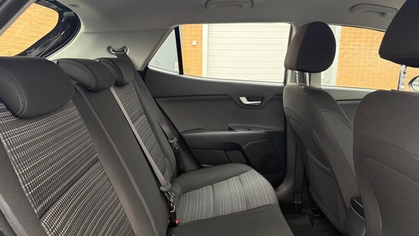 Used Kia Stonic 2025 for sale - 76221740: Photo 24