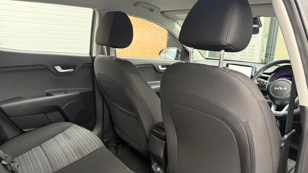 Used Kia Stonic 2025 for sale - 76221740: Photo 25