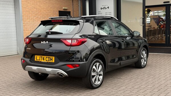Used Kia Stonic 2025 for sale - 76221740: Photo 6