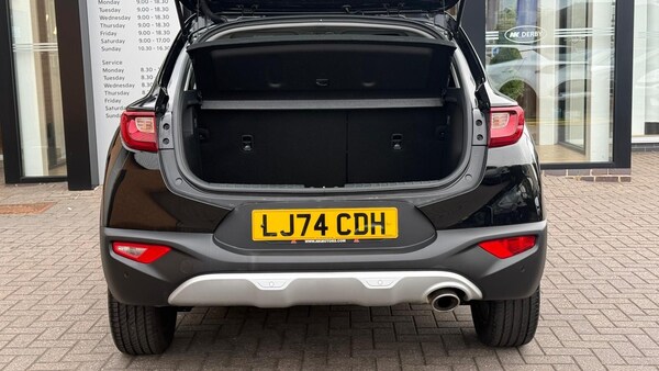 Used Kia Stonic 2025 for sale - 76221740: Photo 8