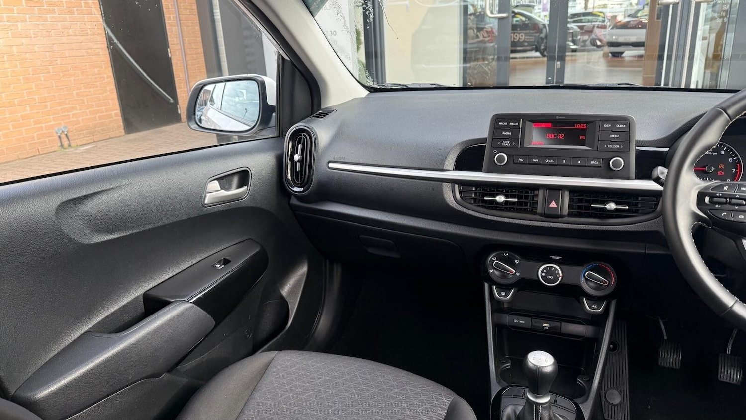 Used Kia Picanto 2023 for sale - 76344130: Photo 19