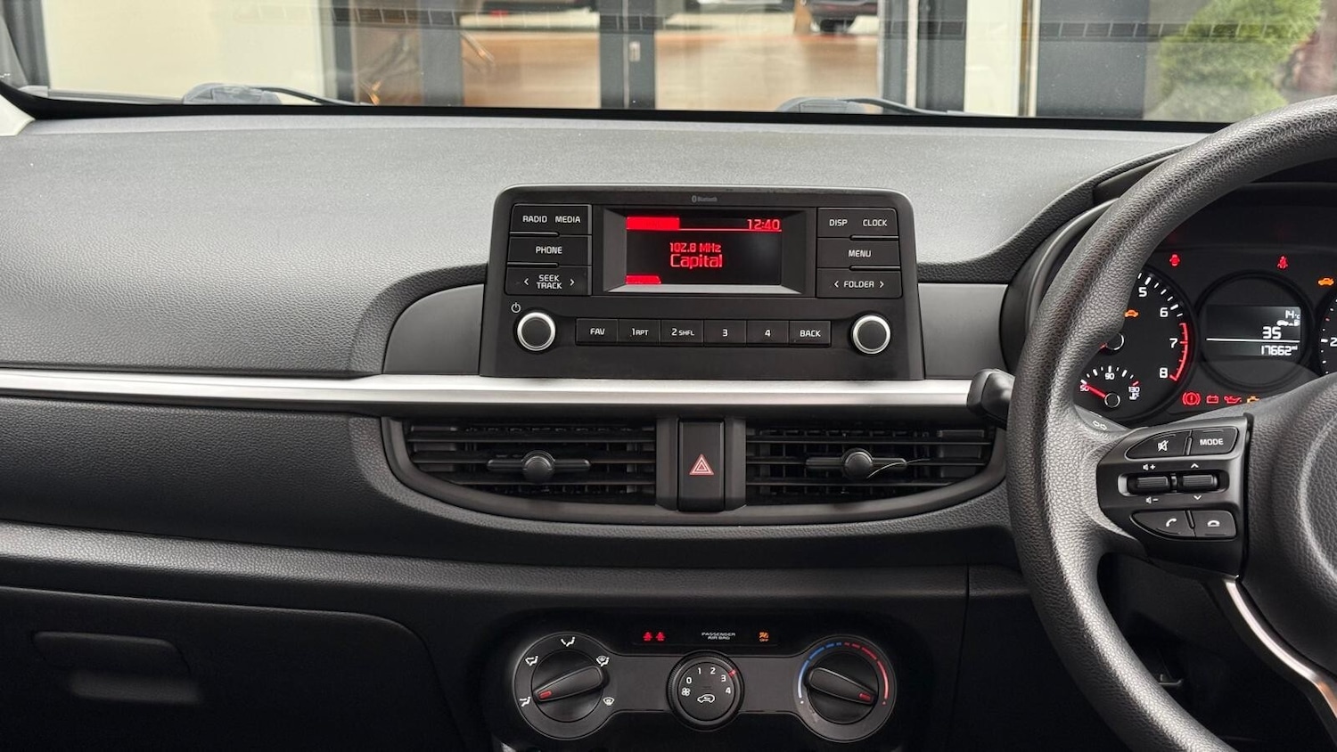 Used Kia Picanto 2022 for sale - 76265683: Photo 17