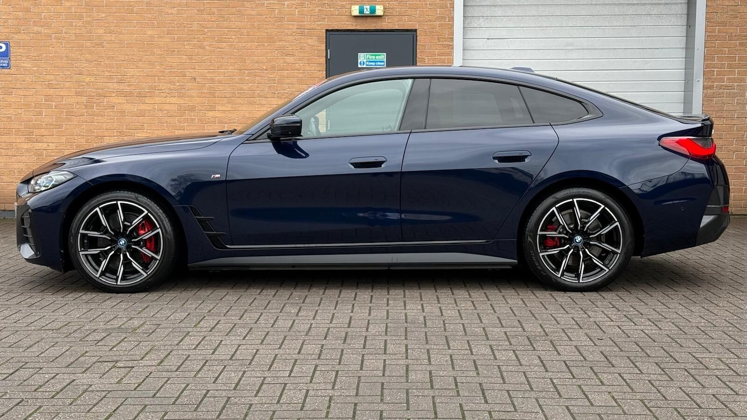 Used BMW i4 2022 for sale - 76977919: Photo 7