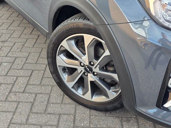 Used Kia Stonic 2023 for sale - 75715415: Photo 13