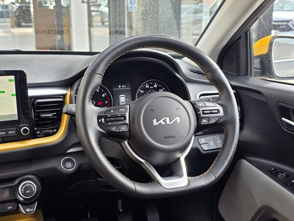 Used Kia Stonic 2023 for sale - 75715415: Photo 17