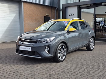 Used Kia Stonic 2023 for sale - 75715415: Photo