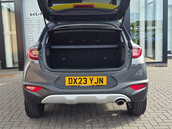 Used Kia Stonic 2023 for sale - 75715415: Photo 8