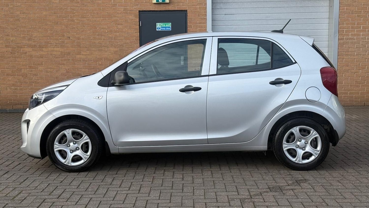 Used Kia Picanto 2022 for sale - 76350748: Photo 5