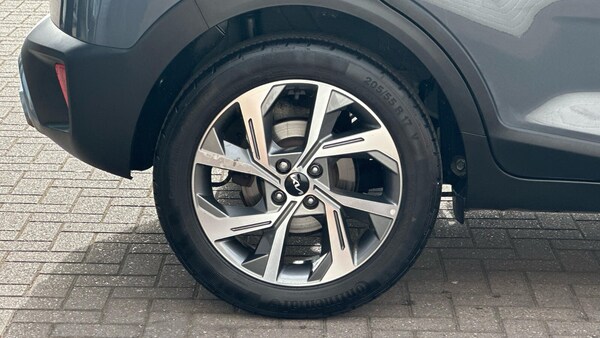 Used Kia Stonic 2022 for sale - 76289977: Photo 10