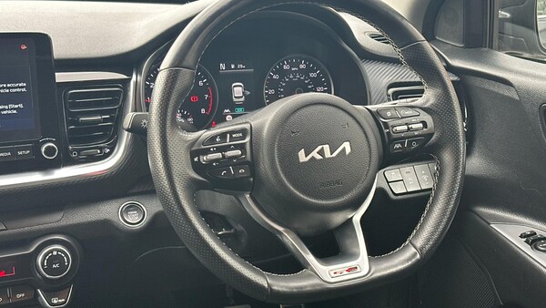 Used Kia Stonic 2022 for sale - 76289977: Photo 15