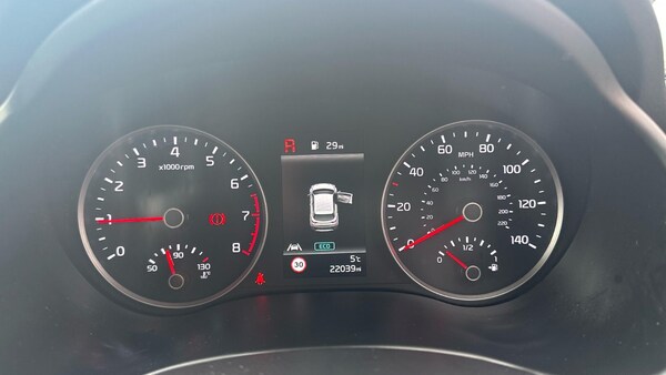 Used Kia Stonic 2022 for sale - 76289977: Photo 19