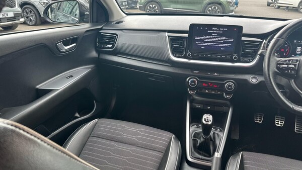 Used Kia Stonic 2022 for sale - 76289977: Photo 20