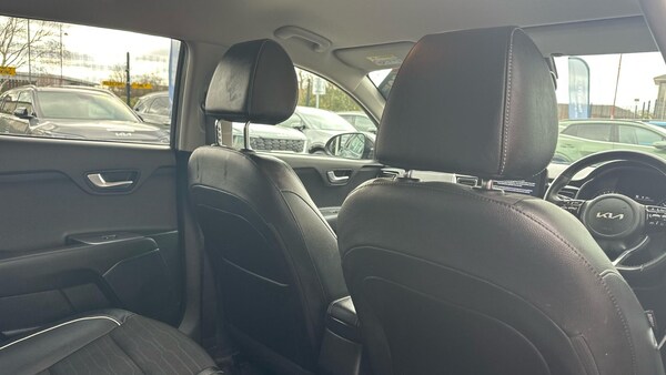 Used Kia Stonic 2022 for sale - 76289977: Photo 22