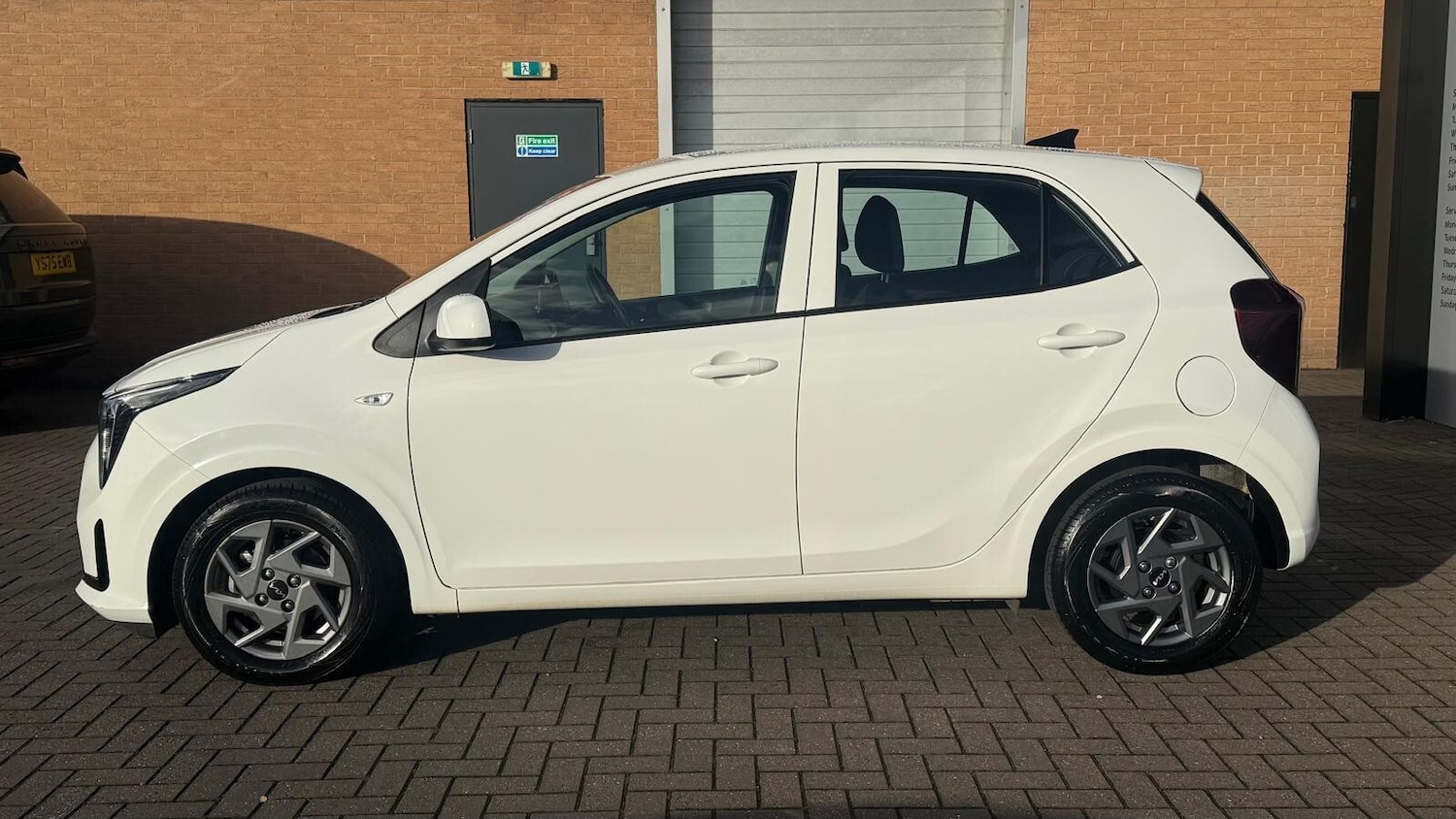 Used Kia Picanto 2024 for sale - 76894658: Photo 5