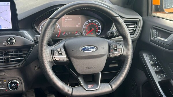 Used Ford Focus 2019 for sale - 76062030: Photo 27