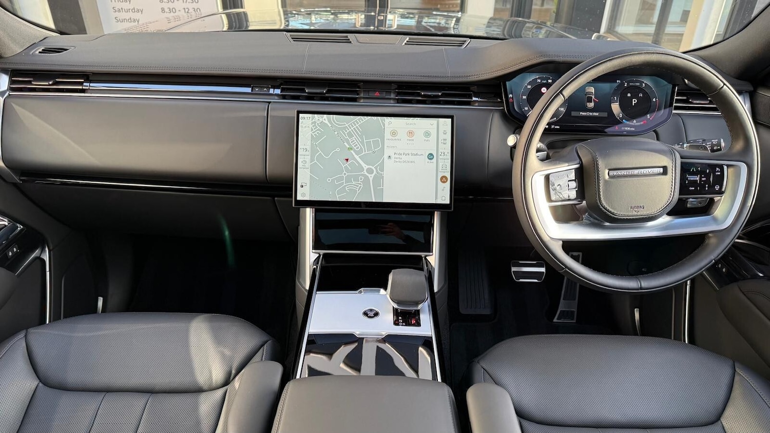 Used Land Rover Range Rover 2025 for sale - 76691610: Photo 17