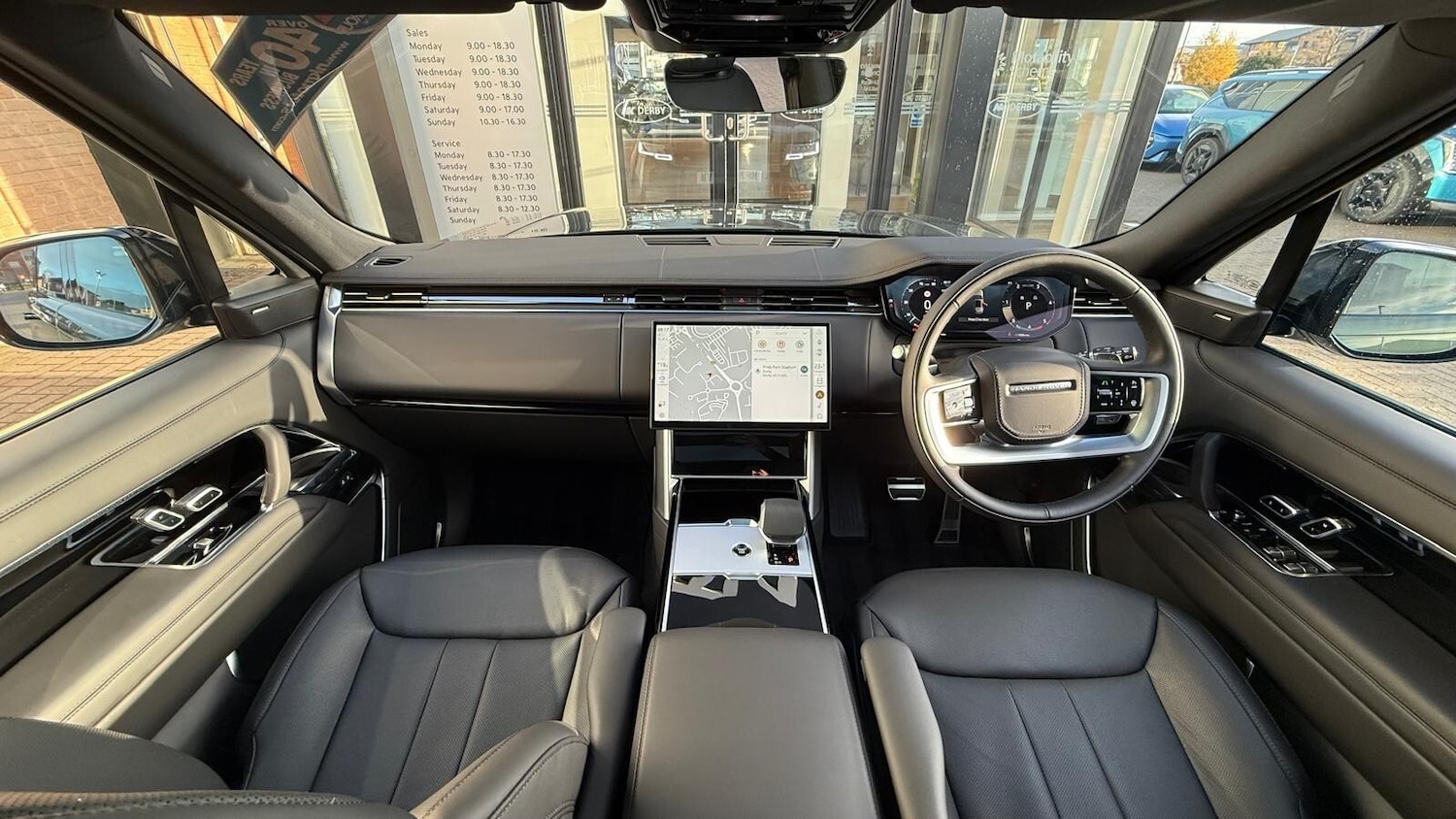 Used Land Rover Range Rover 2025 for sale - 76691610: Photo 18