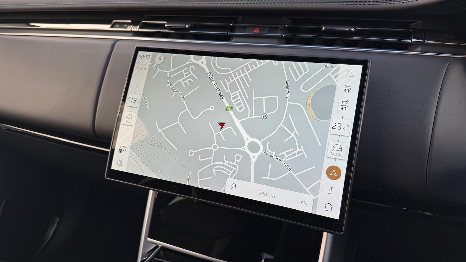 Used Land Rover Range Rover 2025 for sale - 76691610: Photo 22