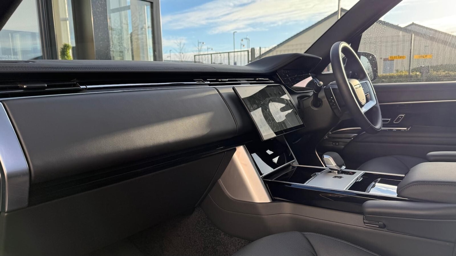 Used Land Rover Range Rover 2025 for sale - 76691610: Photo 27