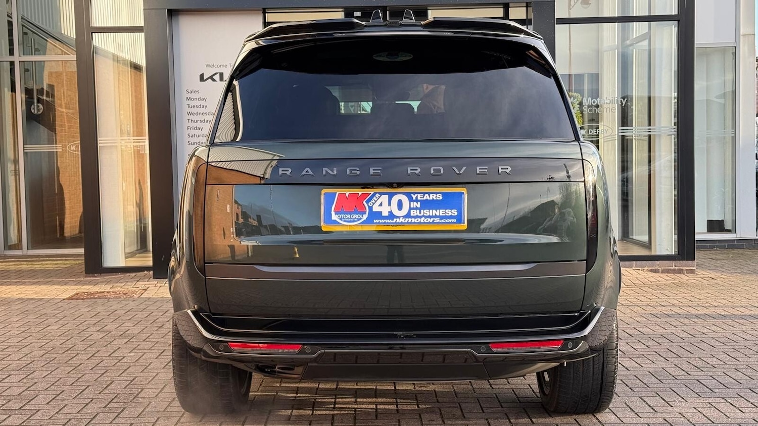 Used Land Rover Range Rover 2025 for sale - 76691610: Photo 8