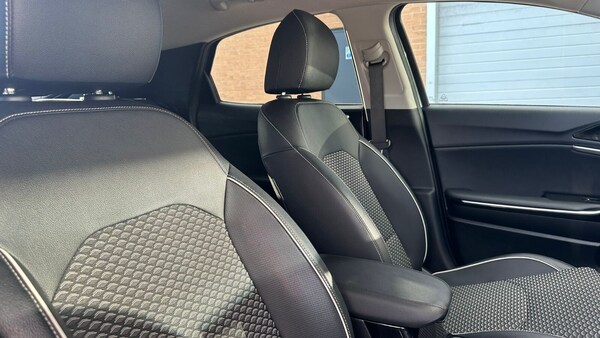 Used Kia XCeed 2021 for sale - 76074370: Photo 23