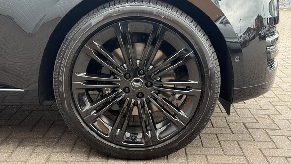 Used Land Rover Range Rover 2025 for sale - 76217032: Photo 23