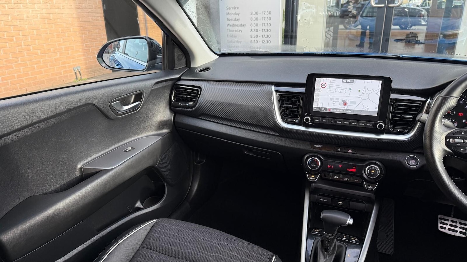 Used Kia Stonic 2024 for sale - 76615200: Photo 18