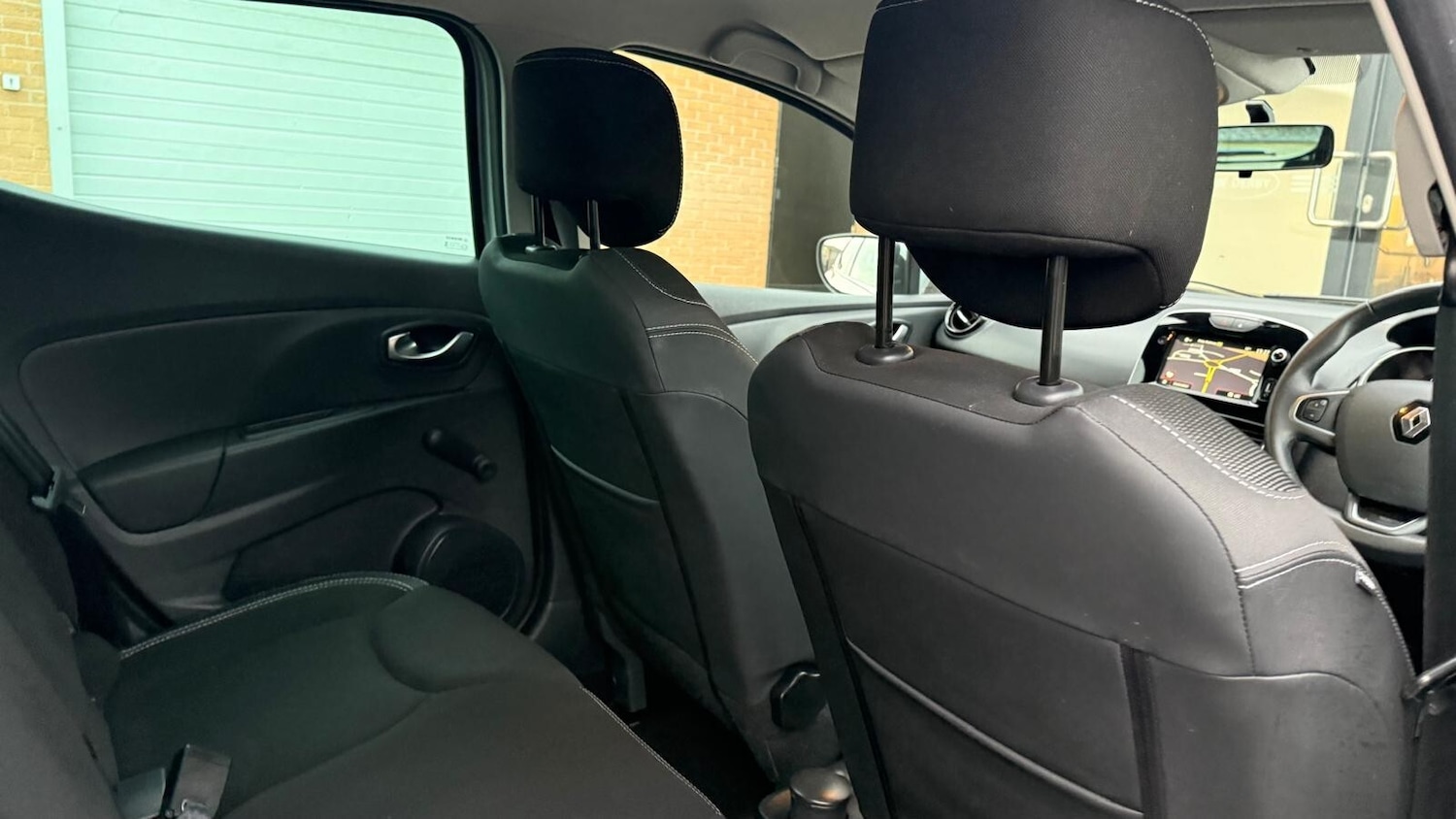 Used Renault Clio 2019 for sale - 76552547: Photo 28