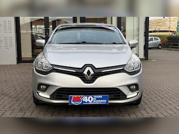 Used Renault Clio 2019 for sale - 76552547: Photo