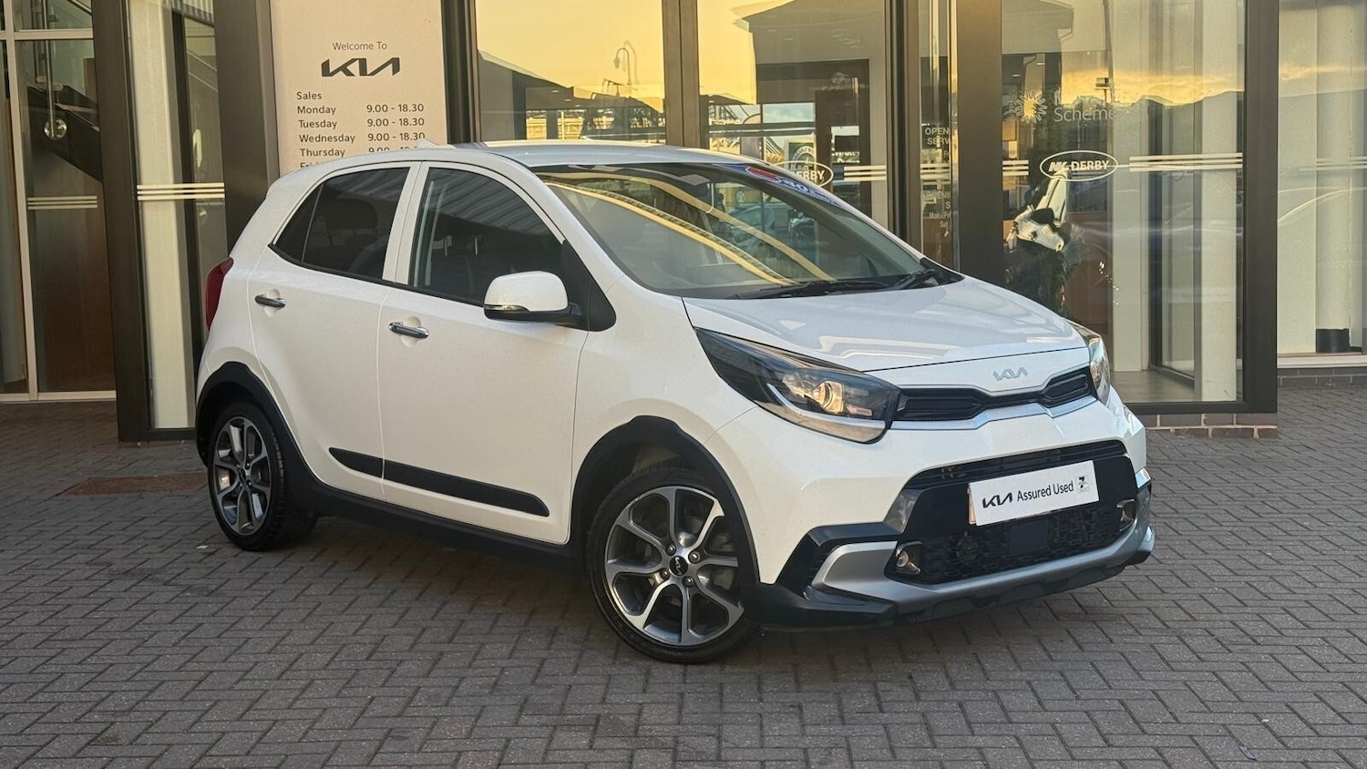 Used Kia Picanto 2023 for sale - 76704492: Photo 2