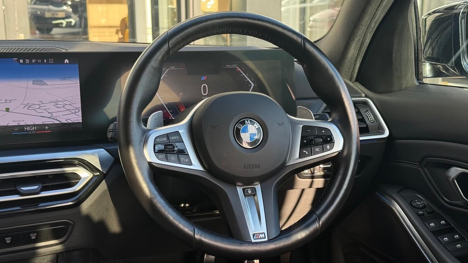 Used BMW 3 Series 2024 for sale - 76400611: Photo 18