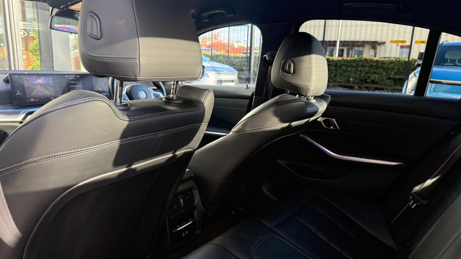 Used BMW 3 Series 2024 for sale - 76400611: Photo 29