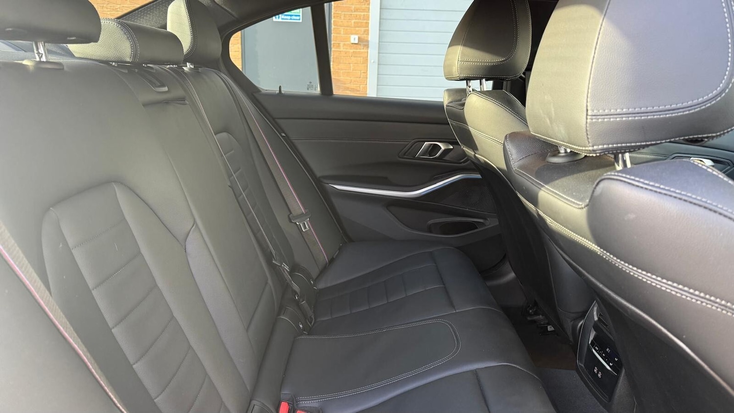 Used BMW 3 Series 2024 for sale - 76400611: Photo 30