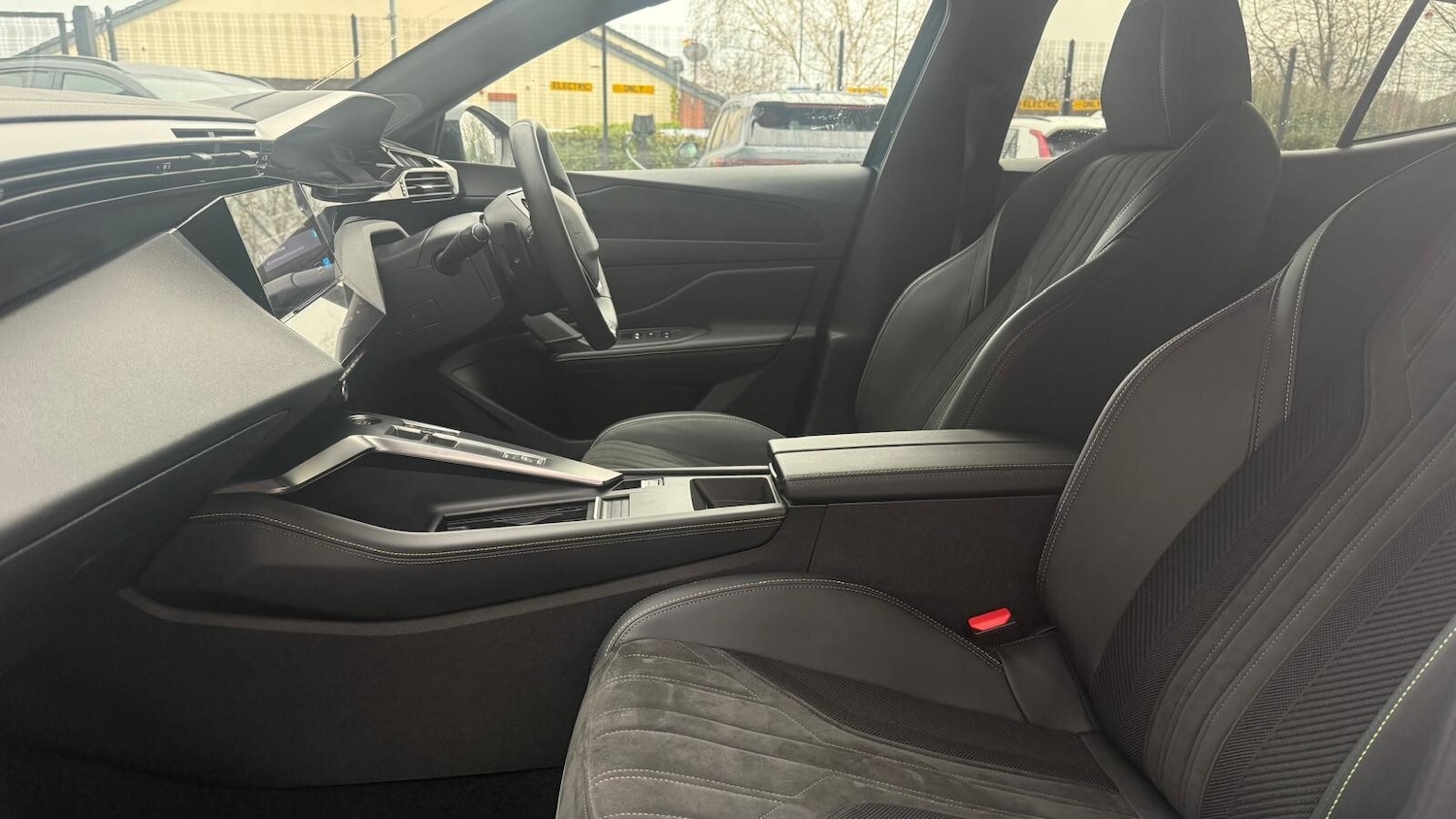 Used Peugeot 408 2024 for sale - 76927756: Photo 22