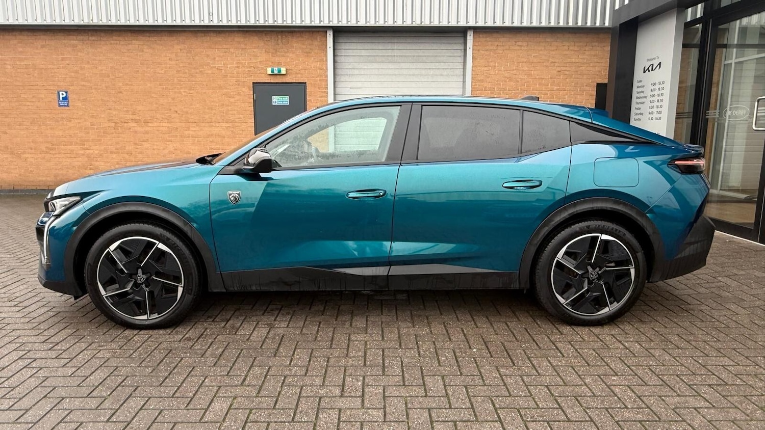 Used Peugeot 408 2024 for sale - 76927756: Photo 5