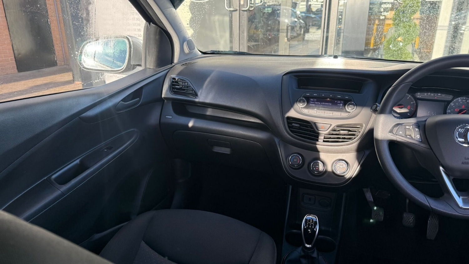 Used Vauxhall Viva 2017 for sale - 76372953: Photo 19