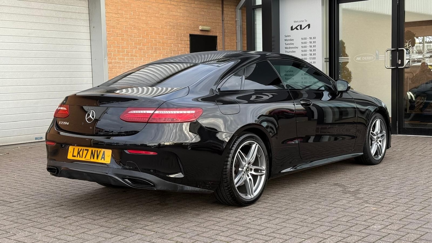 Used Mercedes-Benz E Class 2017 for sale - 76614981: Photo 11