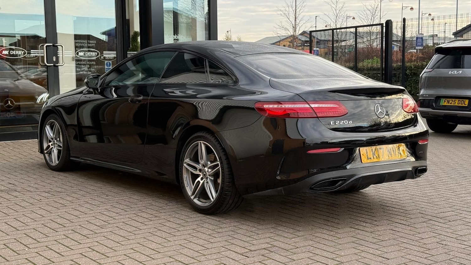 Used Mercedes-Benz E Class 2017 for sale - 76614981: Photo 7