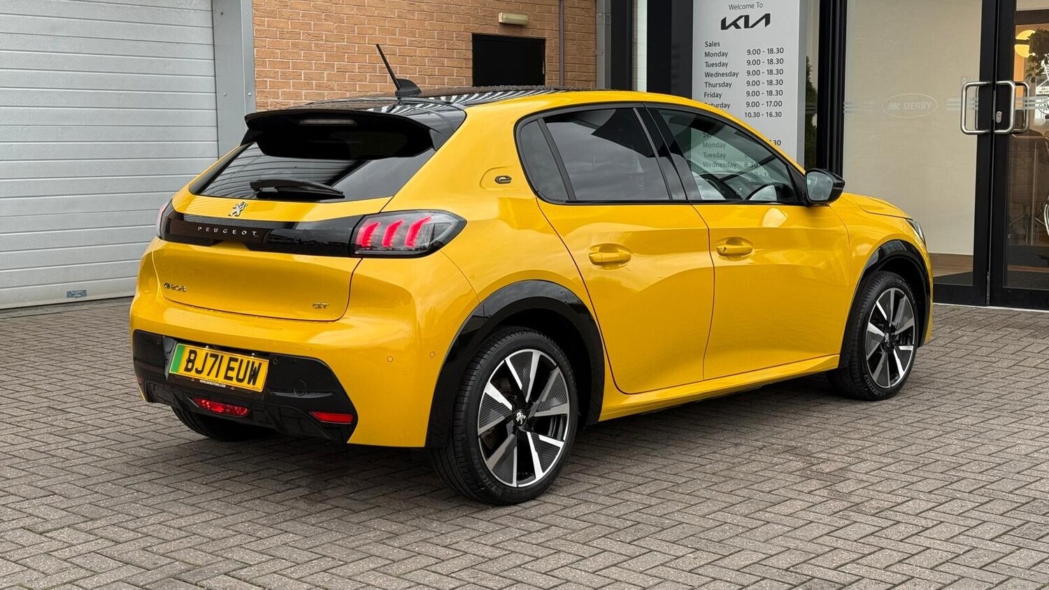 Used Peugeot 208 2021 for sale - 76552363: Photo 11