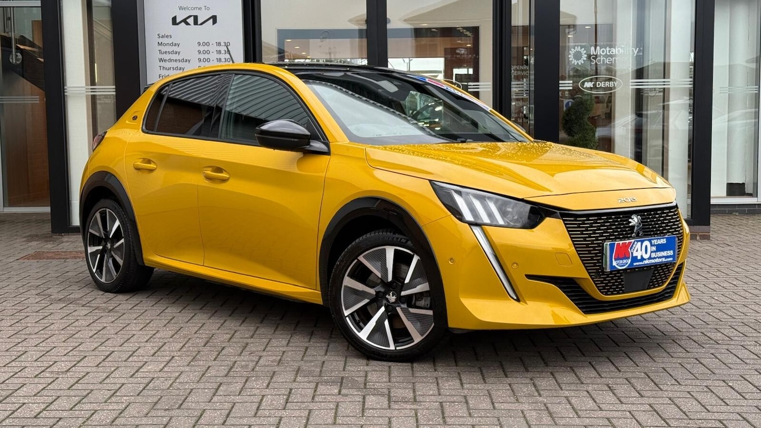 Used Peugeot 208 2021 for sale - 76552363: Photo 2