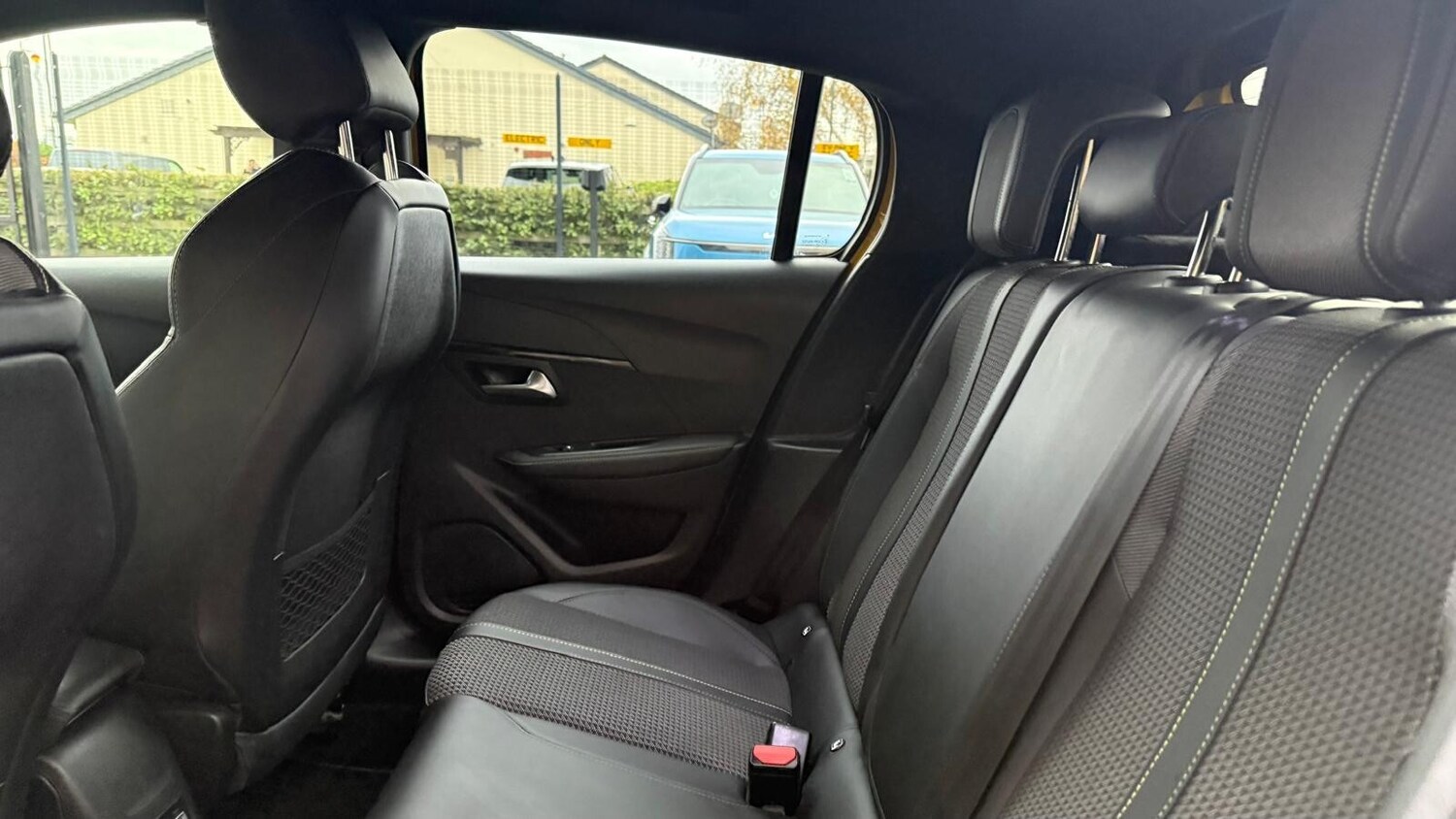 Used Peugeot 208 2021 for sale - 76552363: Photo 30