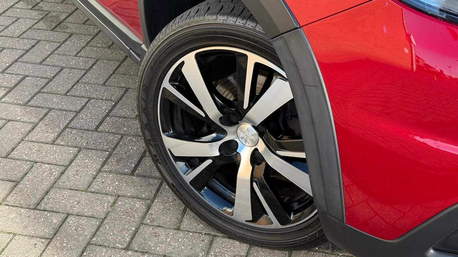 Used Peugeot 2008 2019 for sale - 76393668: Photo 12