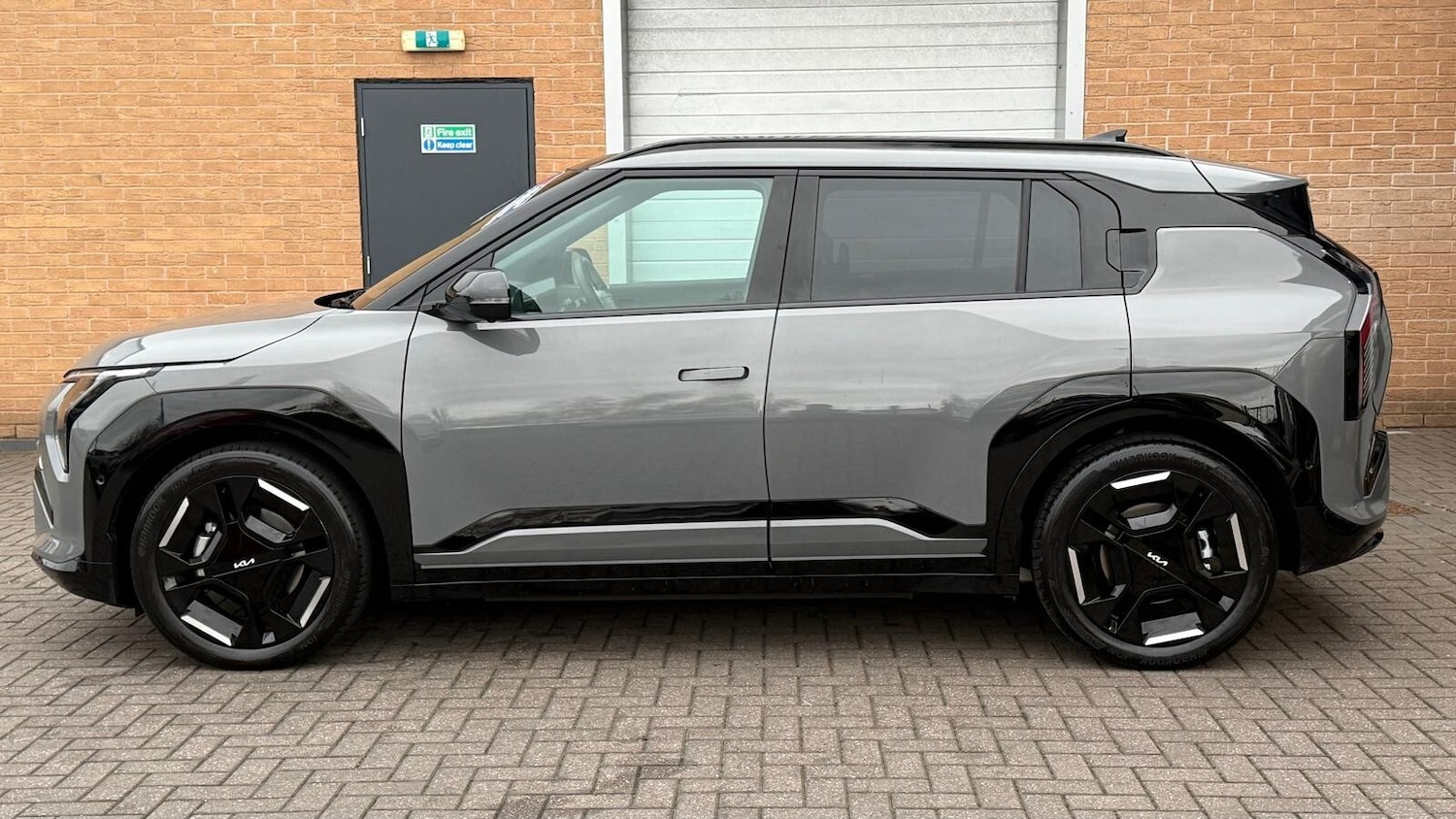 Used Kia EV3 2025 for sale - 76475072: Photo 5