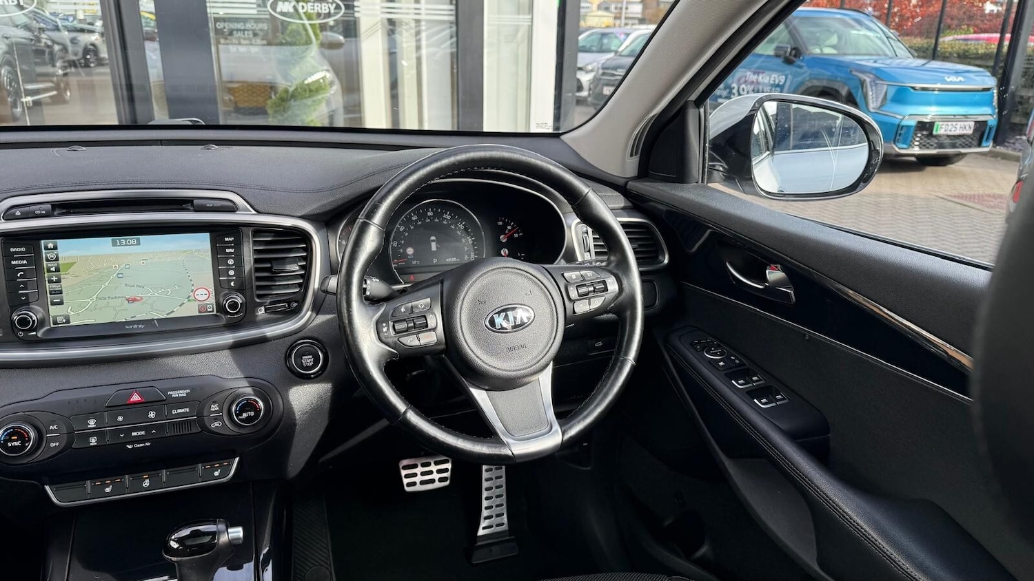 Used Kia Sorento 2017 for sale - 76344073: Photo 16